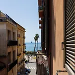 Dimora Di Mare Bed & Breakfast Salerno
